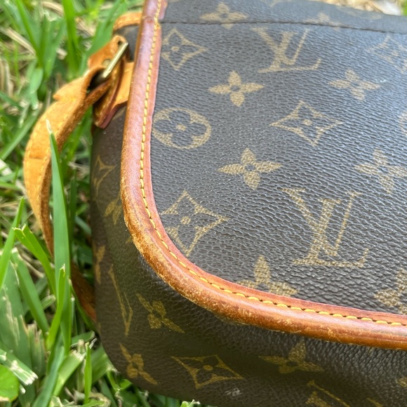 Authentic LV Sologne - Picture 13 of 13